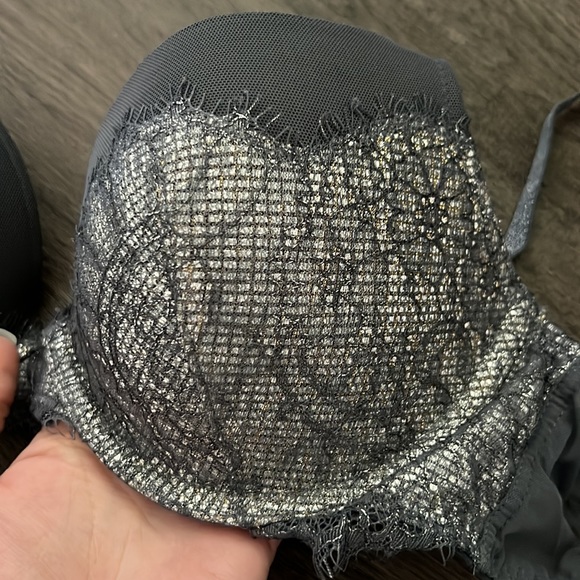 Brand new Victoria Secret bra - Picture 9 of 9